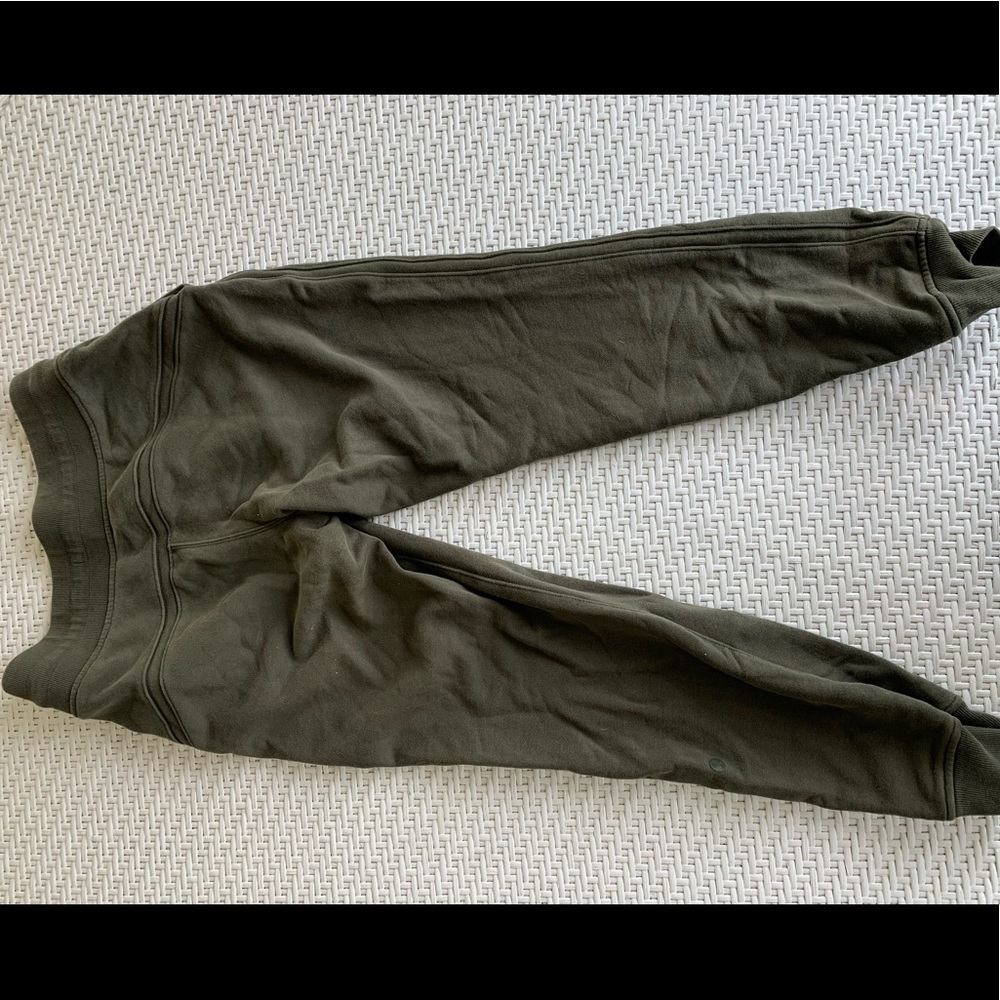 Lululemon joggers